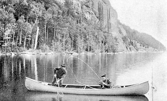 640px-White_canoe_image_1908